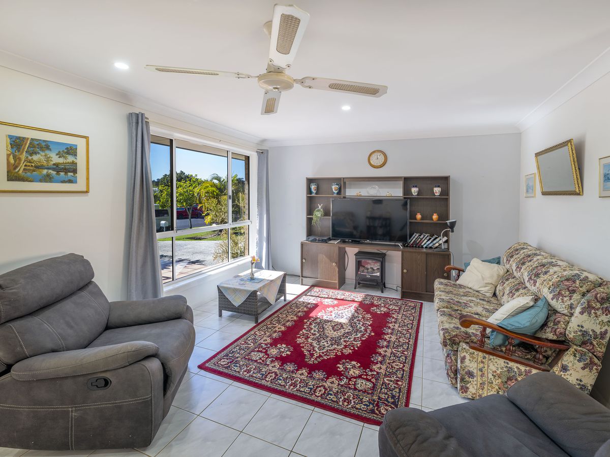 1 / 28 Melaleuca Avenue, Woolgoolga