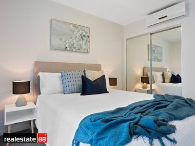 99 / 172 Railway Parade, West Leederville