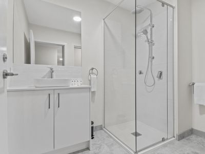 4 / 13 York Street, Geelong