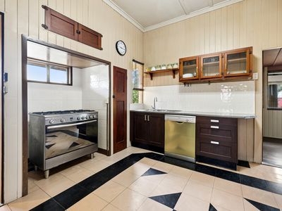 2 Beaton Street, Coopers Plains