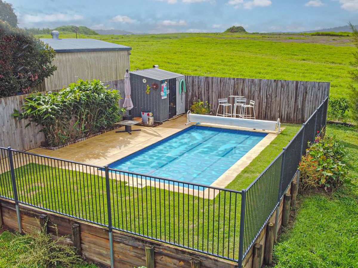 18 Barrine Road, Yungaburra