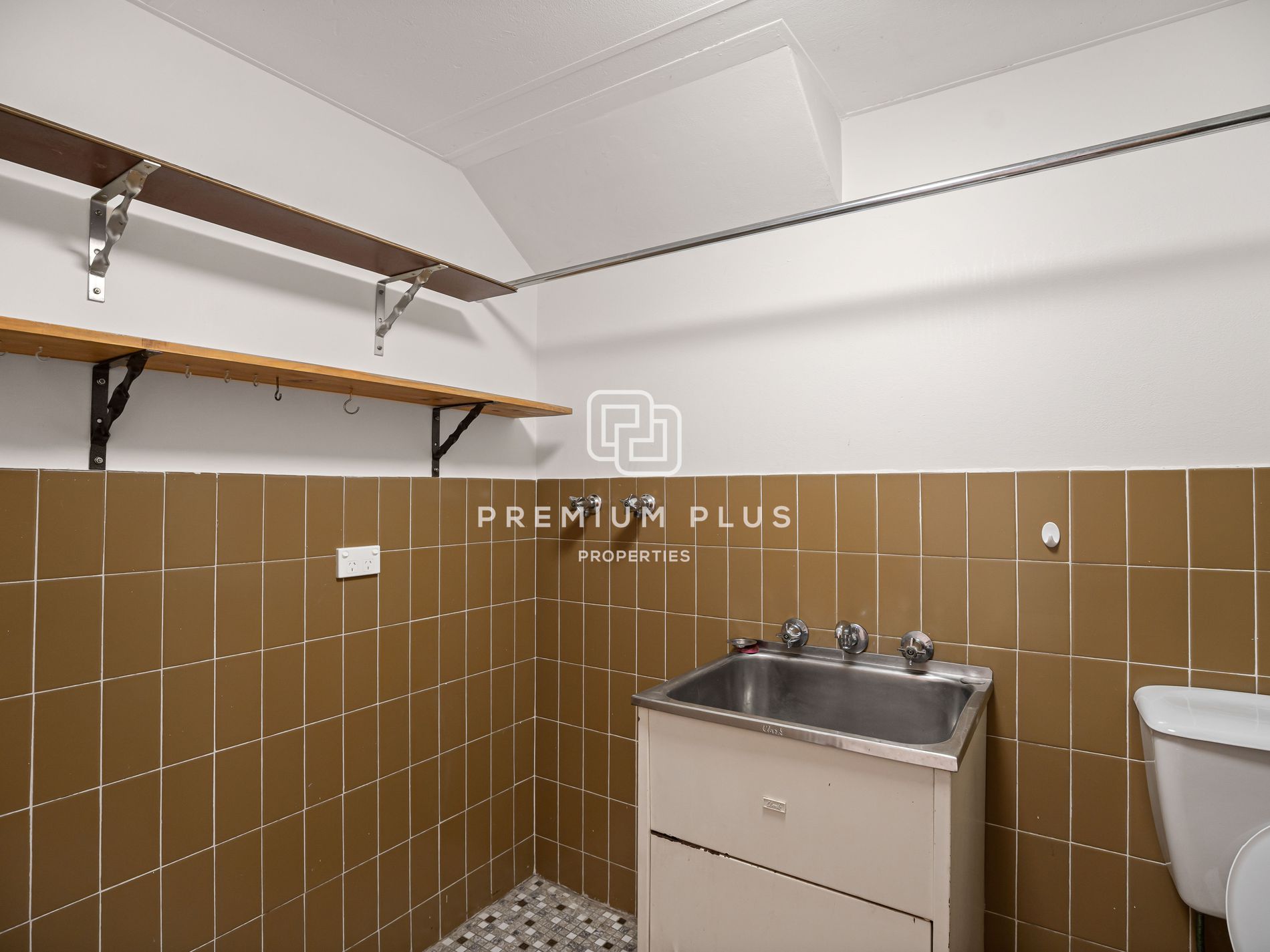 1 / 104 Burns Bay Road, Lane Cove