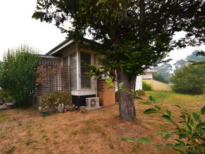 60 Lakeside Avenue , Mount Beauty