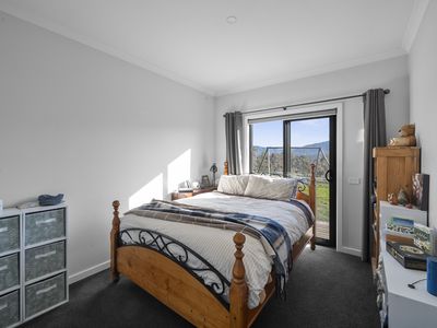 270 Lake Nillahcootie Road, Barjarg