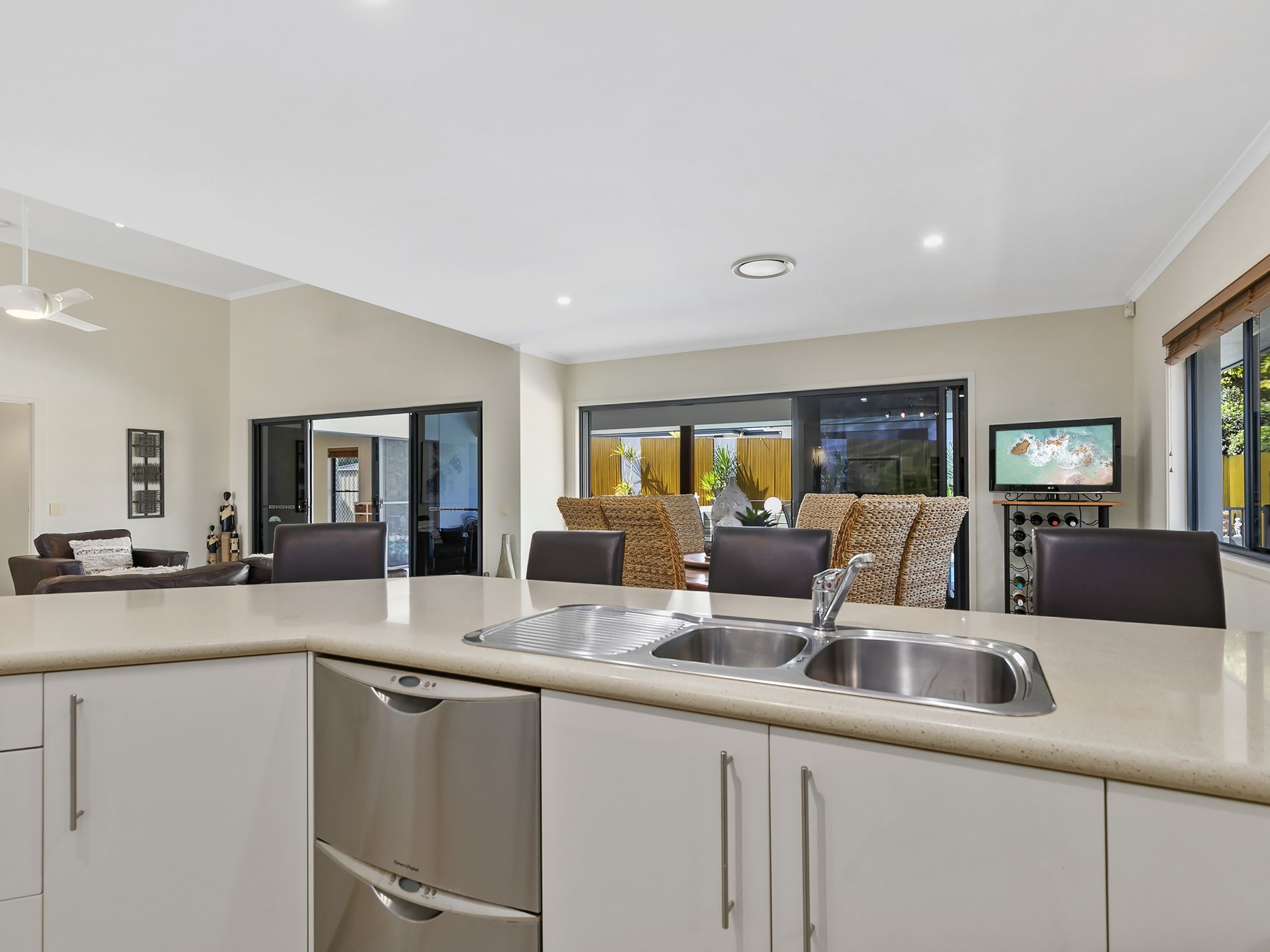 10 Maddens Crescent, Peregian Springs