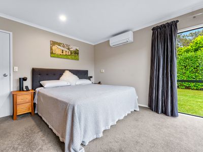 13 Samuels Lane, Albany