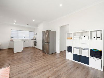 32 Lancaster Loop, Piara Waters