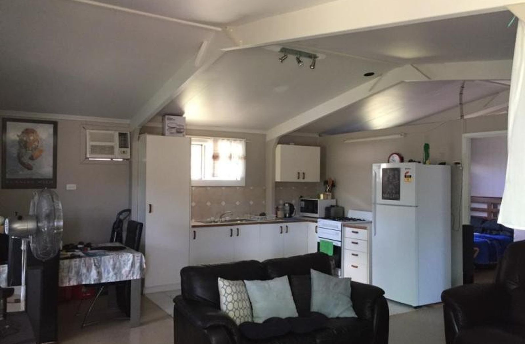 25 Pitcairn Avenue, Bowen Oxbridge Global Real Estate, Finance & Projects