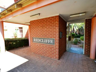 2 / 14 Canham Way, Orelia