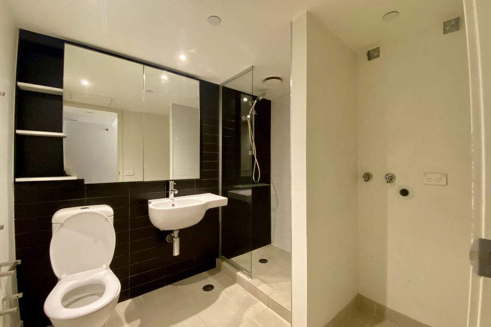 1020 / 572 St Kilda Road, Melbourne