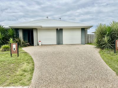 2 / 6 Karto Street, Cambooya