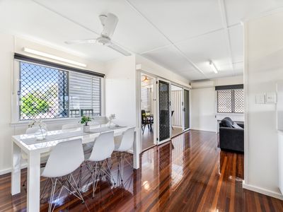 5 Poinciana Street, Cranbrook