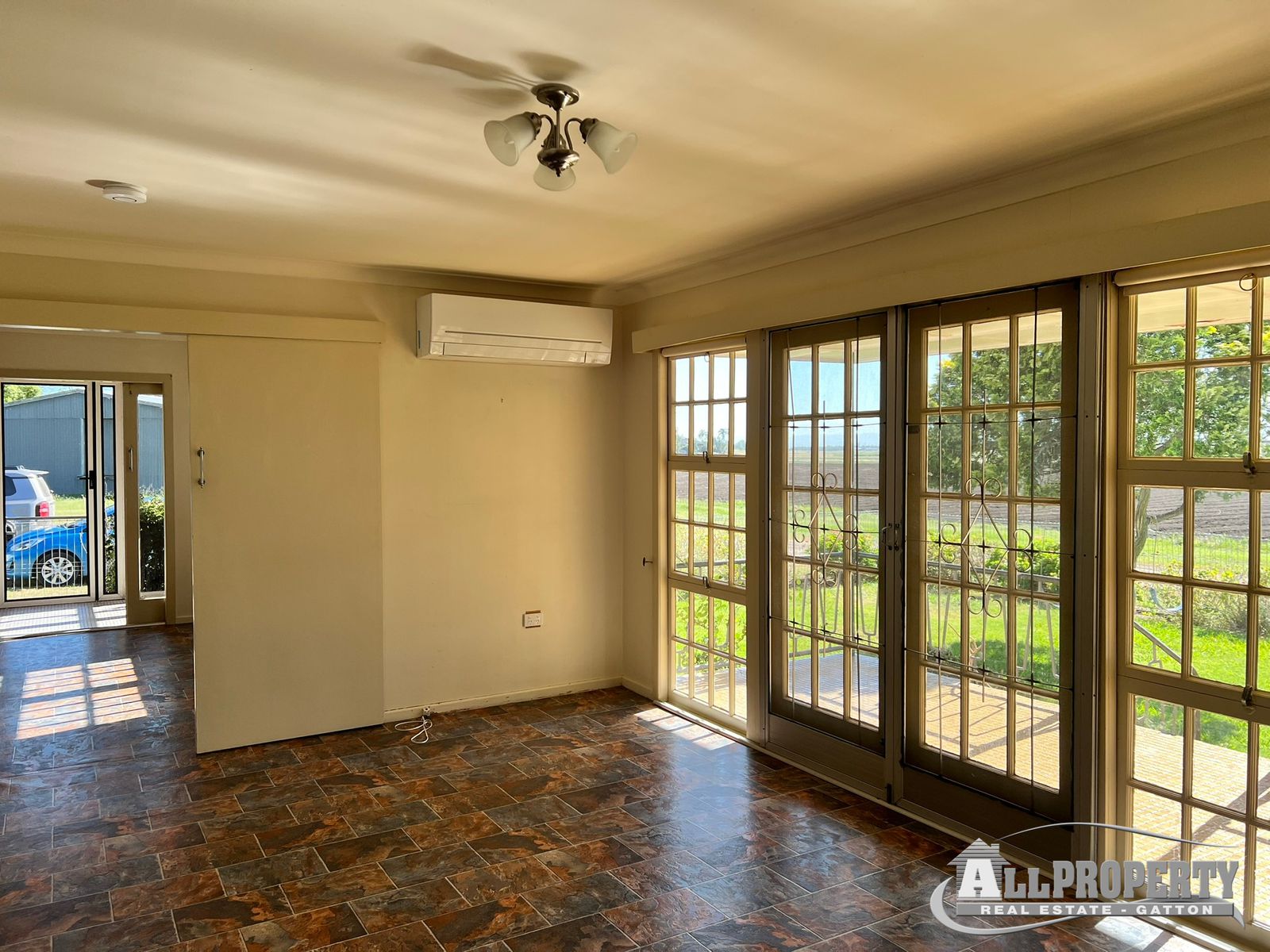 3 Hermy Road, Glenore Grove