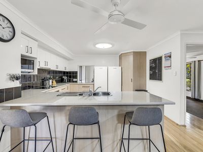 10 FARRELL DRIVE, Walloon