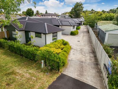 2 / 11 Forster Avenue, Hillcrest