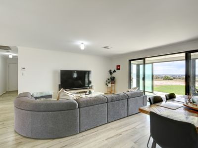 55 Clifftop Drive, Sunnyside