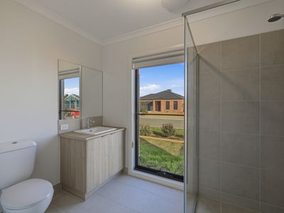24 Sandalwood Street, Wangaratta