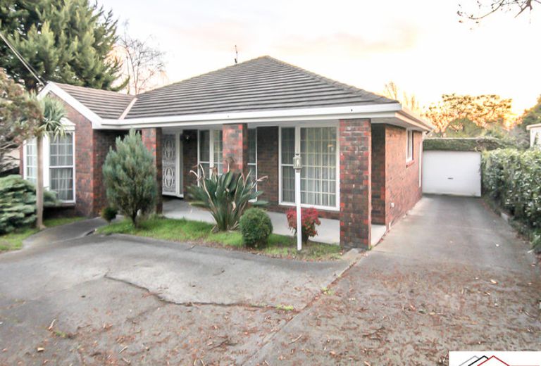 17 Talbot Road, Mount Waverley