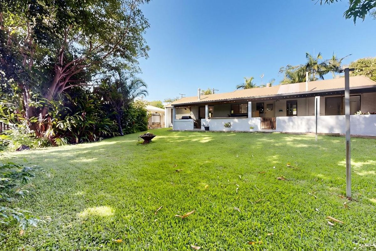 4 Foedera Crescent, Tewantin