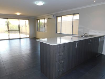 5 Secretan Way, Hammond Park