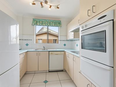 8 / 2 Mini Street, The Entrance North