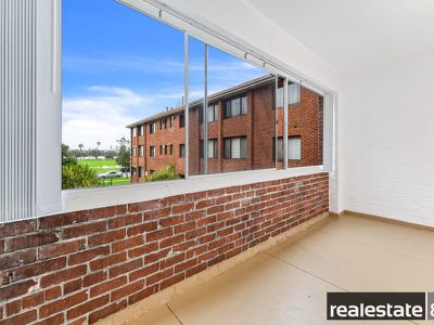 13 / 126 Terrace Road, Perth