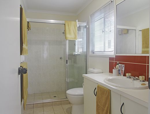 Furnished villa in lovely complex. Short term lease until end April 2026. image 9