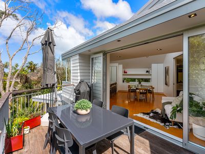 12B Parr Terrace, Castor Bay