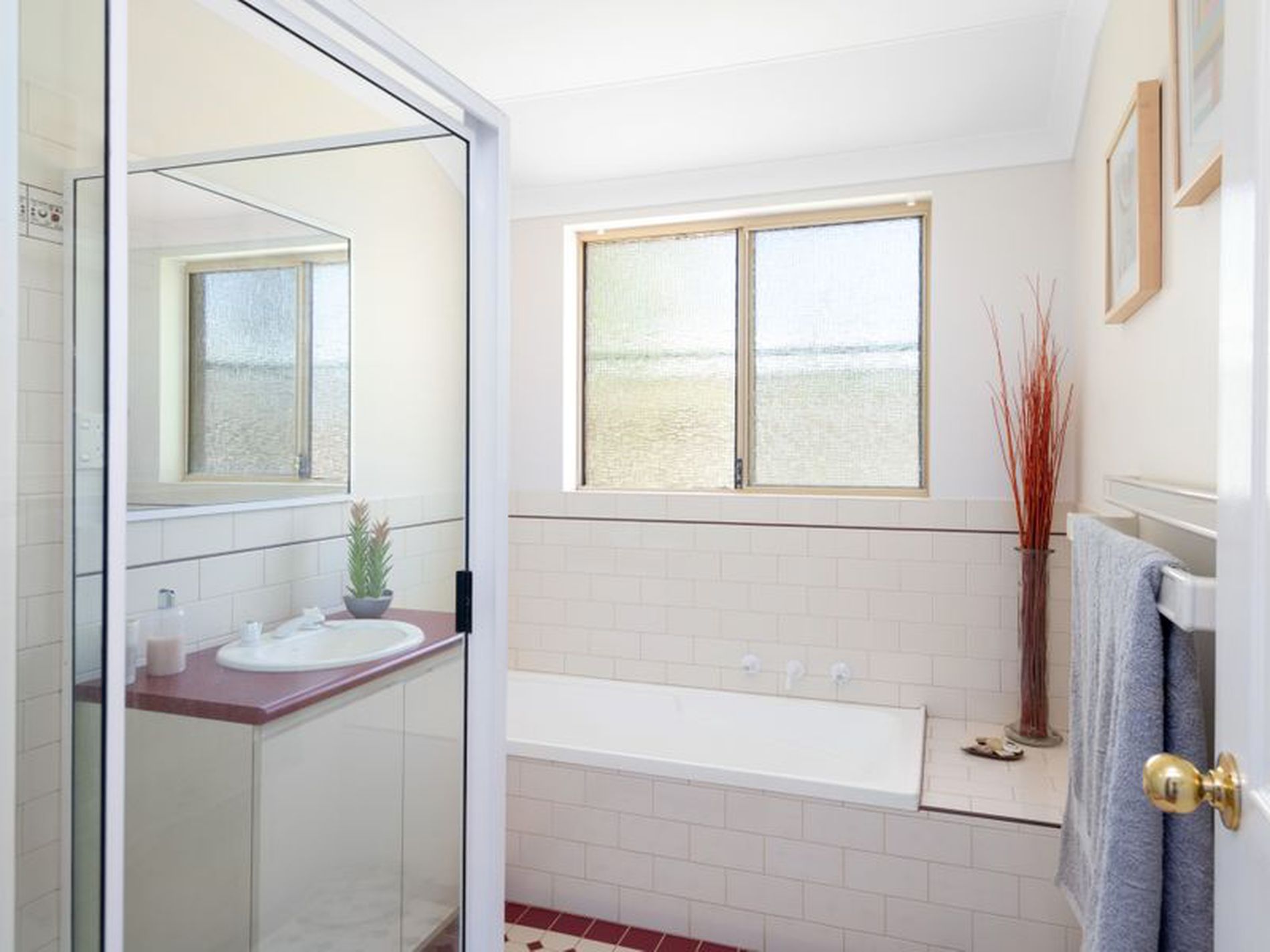 21 Riverina Way, Hannans