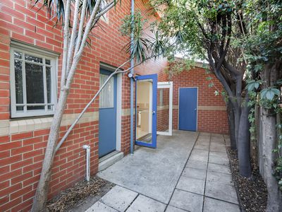 2 / 4 Holberg Street, Moonee Ponds