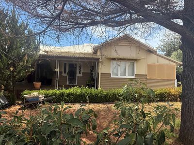 82 Mitchell Street, Parkes