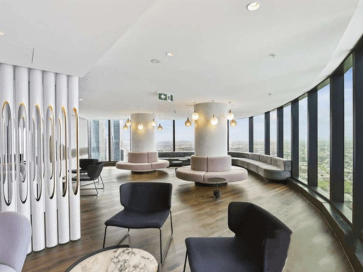 3807 / 228 La Trobe Street, Melbourne