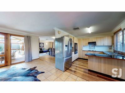 10 Tarlow Avenue, Dubbo