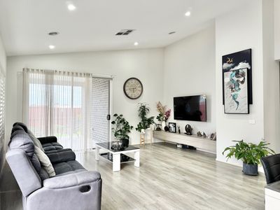 16 Hound Street, Wyndham Vale