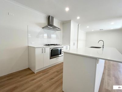 9 Capitola Way, Madora Bay