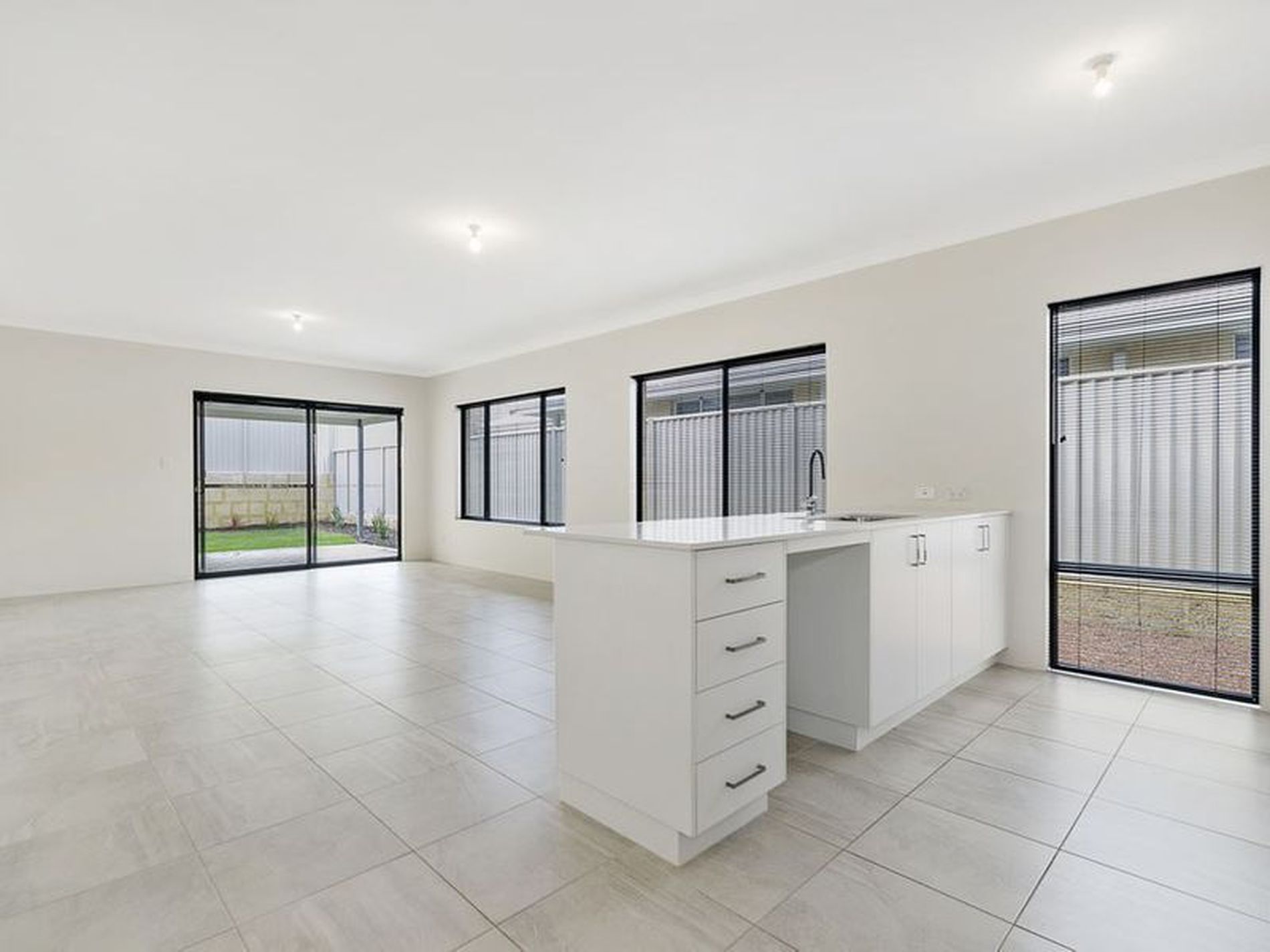 48 Skysail Avenue, Alkimos