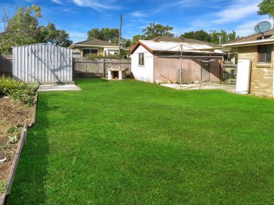 127 WEST BIRRILEY STREET, Bomaderry