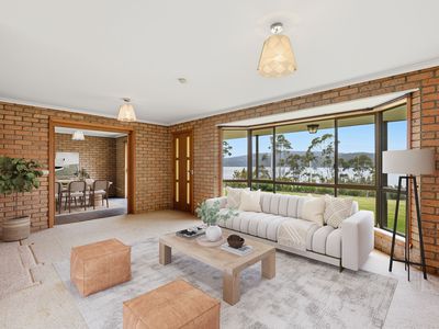 222 Cygnet Coast Road, Lymington