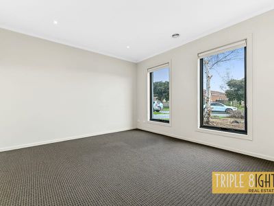 27 Elderberry Way, Pakenham