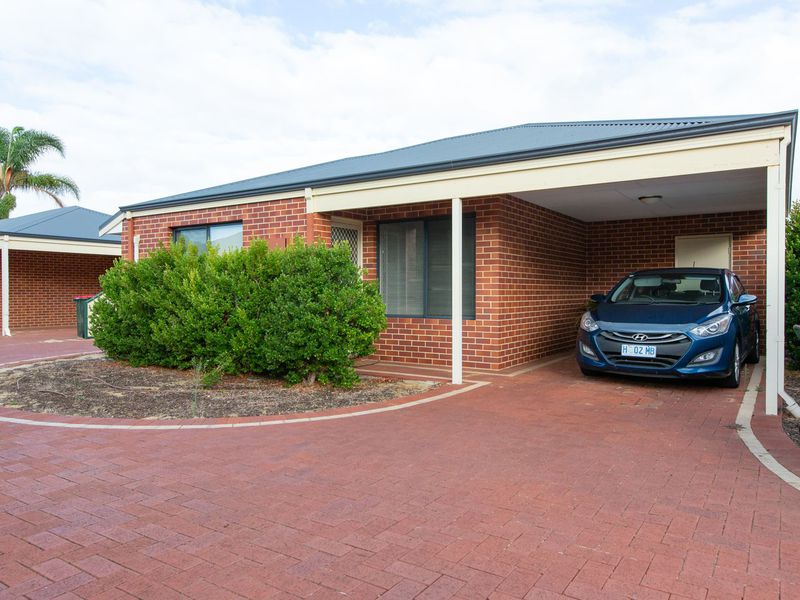 2 / 3 Little Street, Carey Park