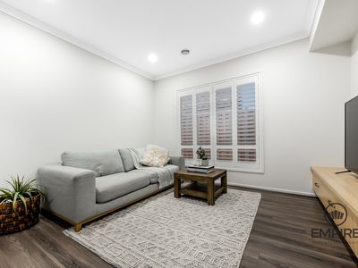 32 Gallant Drive, Clyde North