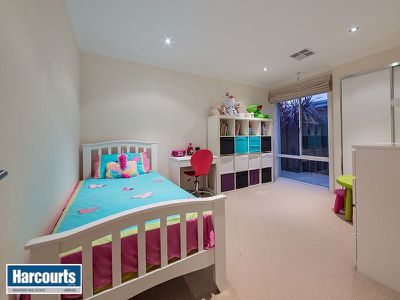 63 Lindsay Beach Blvd, Yanchep