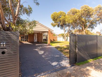 11 Clairmont Close, Somerville