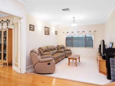 25 Heston Court, Somerville