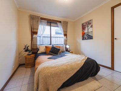 6 ALLARD COURT, Keilor Downs