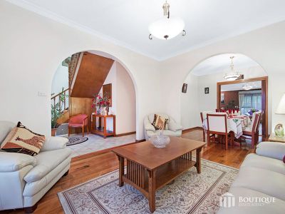 36 Bellbrook Drive, Dandenong North