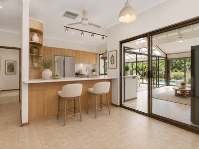5 Lakeside Road, Churchlands