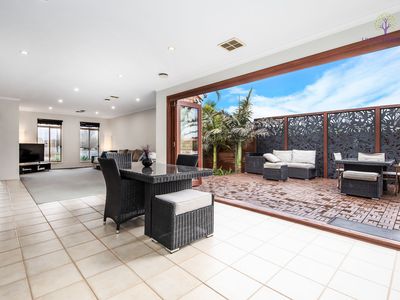 26 James Cook Drive, Truganina
