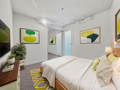 911 / 673 La Trobe Street, Docklands