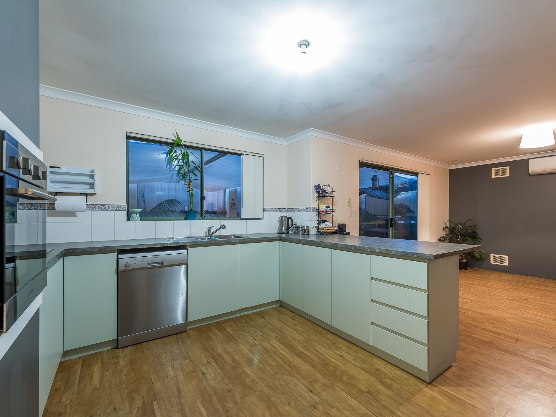 130 Lagoon Drive, Yanchep